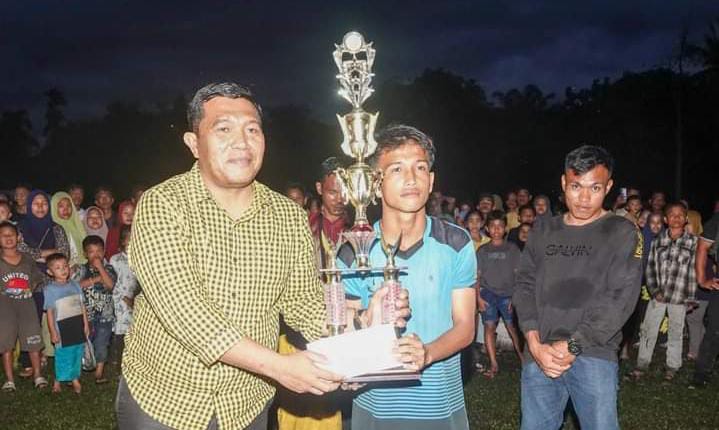 Pj. Bupati Seluma Hadiri Penutupan Turnamen Sepak Bola Pumah Cup II – XXXVIII 2024