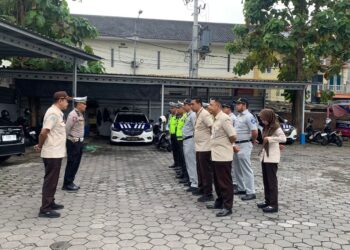 Samsat Jember Gelar Operasi Gabungan Edukasi Masyarakat Taat Pajak Kendaraan Bermotor
