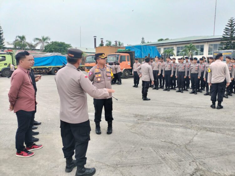 Kapolres Indramayu Pimpin Langsung Peringatan May Day 2024 Yang Dilakukan Para Buruh