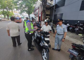 Samsat Sumenep Gelar Operasi Gabungan Guna Memberikan Edukasi Kepada Masyarakat Untuk Tertib dan Taat Pajak