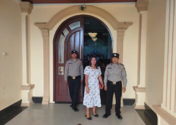 Personil Pengamanan dan Tim Patroli Polres Samosir, Amankan Ibadah Peringatan Kenaikan Yesus Kristus