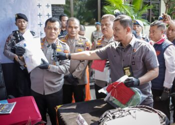 Kapolda Jateng  Pimpin Konferensi Pers Ungkap Jaringan Narkoba Antar Propinsi