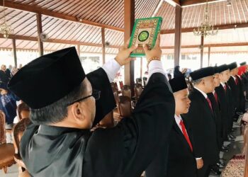 Lantik 17 Penilik Sekolah, Pj Hanung Tekankan Pentingnya Mutu Pendidikan