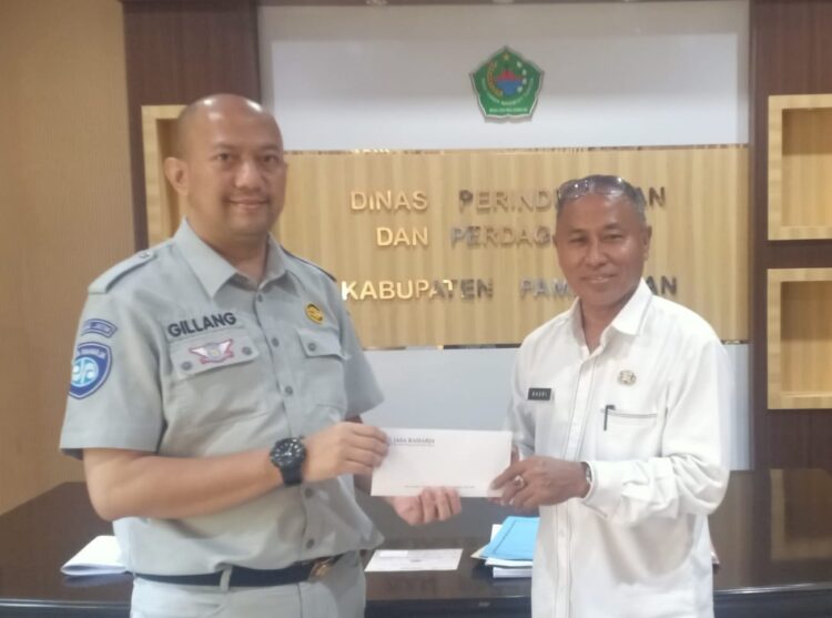 Tingkatkan Kepatuhan Pelunasan Pajak Kendaraan Bermotor, Jasa Raharja Pamekasan Lakukan Sosialisasi & Internalisasi Pajak Kendaraan di Lingkungan Dinas Perindustrian dan Perdagangan Kabupaten Pamekasan