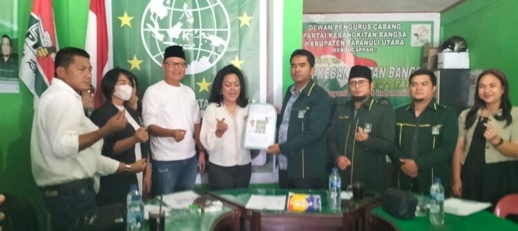 Satika Simamora, SE.,MM Merapat ke Partai PKB dan Hanura