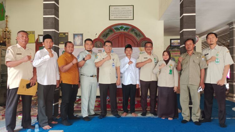 Jasa Raharja & UPT PPD Samsat Sampang Lakukan Sosialisasi Pembayaran Pajak Kendaraan Bermotor melalui Media E-Channel (Digital)