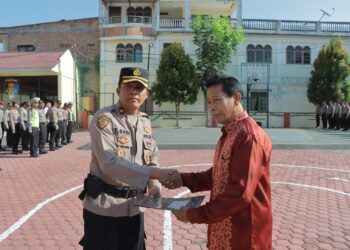 Upacara Wisuda Purna Bakti Personil Polri 2024 Polres Samosir