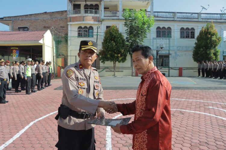 Upacara Wisuda Purna Bakti Personil Polri 2024 Polres Samosir