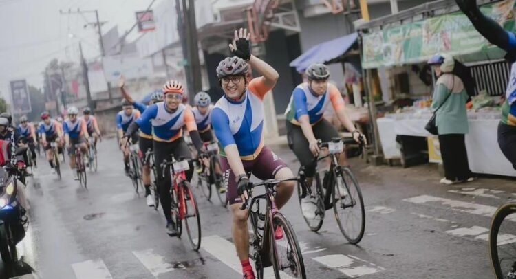 Ratusan Pesepeda Dari Berbagai Daerah Ikuti Tour Of Baturraden 2024