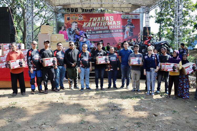 Ucapan Terima Kasih Dari Bupati Semarang Untuk Irjen Pol Ahmad Luthfi Sering  Bakti Sosial Melalui Kegiatan Trabas Kamtibmas