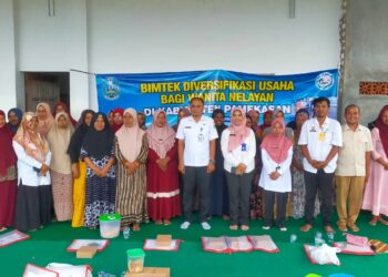 Dinas Kelautan dan Perikanan Jawa Timur Melalui UPT Pelatihan Kelautan, Perikanan, Pesisir dan Pulau-pulau Kecil di Probolinggo Lakukan Pemberdayaan Wanita Nelayan