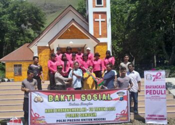 Polres Samosir Hadir Untuk Tempat Ibadah Kecamatan Harian Dalam Kegiatan Bakti Sosial