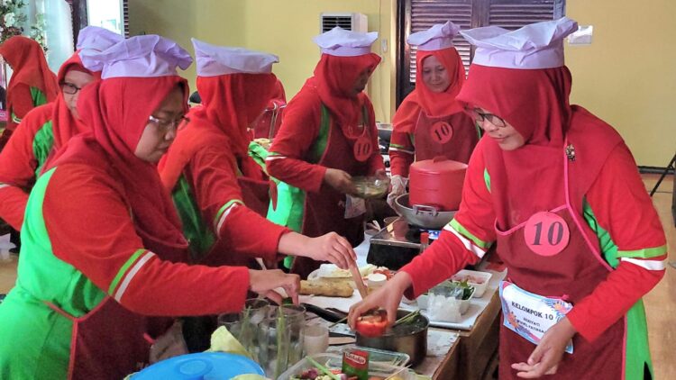 Ajak Ibu Kreatif, Dharma Wanita Dindik Banyumas Gelar Lomba Memasak