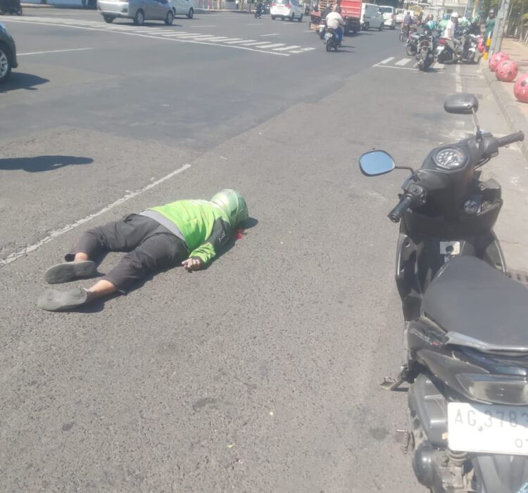 Innalilahi Wainnailaihirojiun” Diduga Bersenggolan, Pengendara Warga Tambak Asri Meregang Nyawa