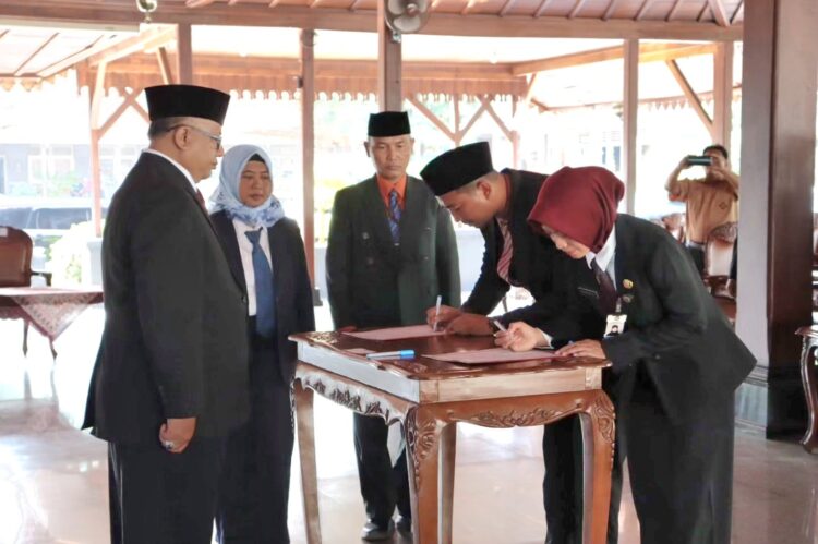 Pj Sekda Lantik 9 Pengawas Sekolah di Kabupaten Banyumas