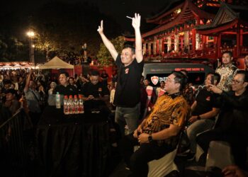 Irjen Pol Ahmad Luthfi Peduli Seniman; Bermusik Bisa Bawa Kedamaian Aman Nyaman Di Masyarakat