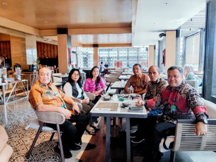 Wabup Martua Sitanggang Apresiasi Pelaksanaan Pembinaan dan Manajemen Kinerja Pegawai Triwulanan Kemnaker Digelar di Kabupaten Samosir