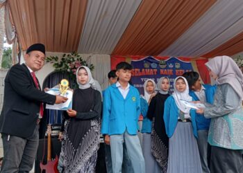 Asep Nurul Aen :Sebut Di Sekolah Ini Serba Gratis Tidak Ada Biaya Apapun Baik MTS Maupun SMK