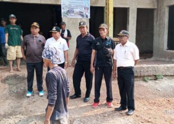 Lurah Ciasem Hilir Casmedi Melanjutkan Pembangunan Kantor Desa Dari Anggaran Banprov Tahun 2024