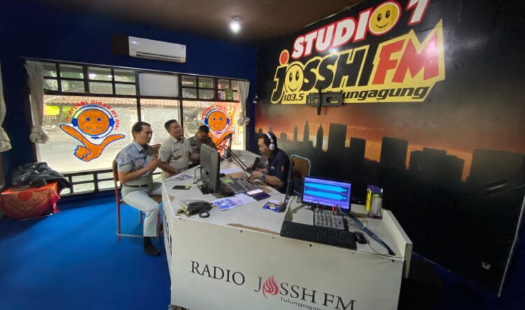 Jasa Raharja Bersama Tim Pembina Samsat Tulungagung, Sosialisasikan Program Pembebasan Pajak Daerah Tahun 2024.