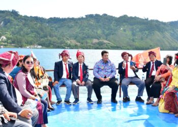 Rayakan HUT dan RAKERWIL, Bupati Samosir Wisata Alam Bersama Keluarga Besar PSBI Wilayah Samosir