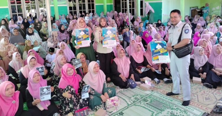 Sosialisasi Pembebasan Pajak Daerah 2024 di Desa Tampo, Cluring, Banyuwangi