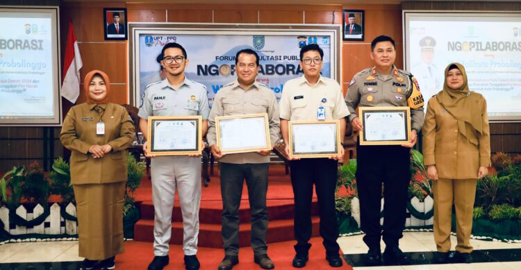 Tim Pembina Samsat Probolinggo Kota Ngopilaborasi Bareng PJ Walikota Probolinggo Bahas Peningkatan Pendapatan Pajak Kendaraan