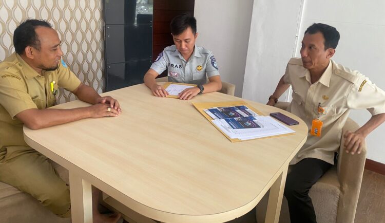 Gelorakan PESPA METIQ, Jasa Raharja dan Tim Pembina Samsat Probolinggo Kota Sambangi Badan Pengelolaan Keuangan dan Aset Daerah Kota Probolinggo.