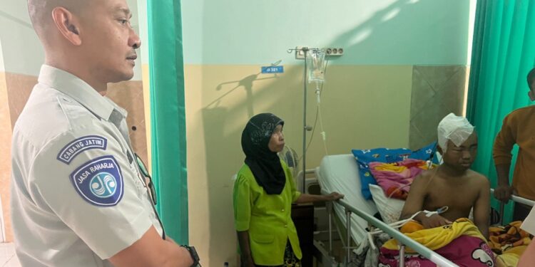 Kunjungan Jasa Raharja Terhadap Korban Kecelakaan di RSU Kaliwates