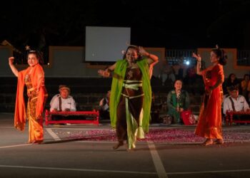 JLF 2024 Menarik Wisatawan Asing Belajar Lengger Banyumas