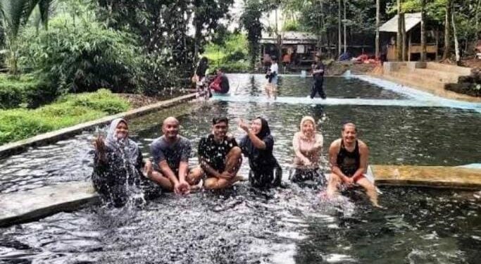 Wisata di Mata Air Ciburial Puncak Bogor, Mengandung Khasiat Dapat Menyembuhkan Penyakit