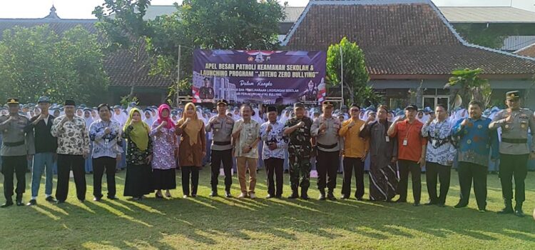 Polres Purbalingga Gelar Apel Besar PKS dan Peluncuran Program Jateng Zero Bullying
