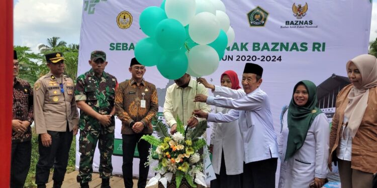 Baznas RI Luncurkan Program Balai Ternak di Desa Babakan Karanglewas Banyumas.