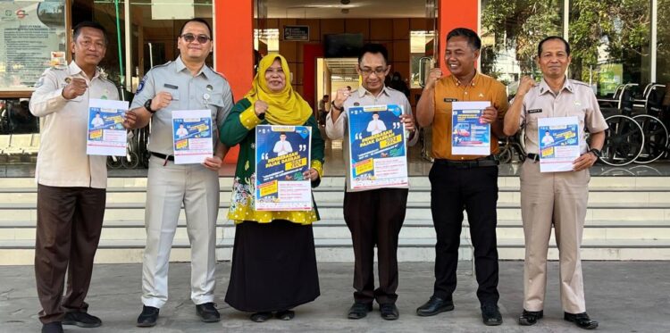 Layanan Samsat Portal dan Sosialisasi Pembebasan Pajak Daerah 2024 di RSUD dr. Abdoer Rahem Kabupaten Situbondo