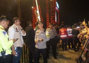 Kapolres Purbalingga Pantau Langsung Pengamanan Konser Iwan Fals