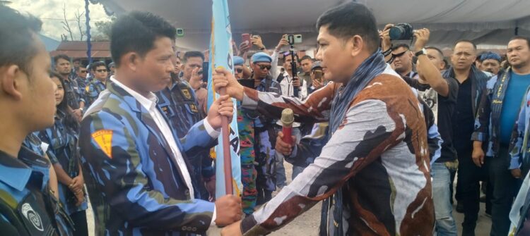 Bastian Panggabean Lantik Dani Sitompul Sebagai Ketua Ikatan Pemuda Karya ( IPK) DPD Kabupaten Tapanuli Utara Periode 2024-2029