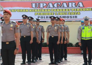 15 Personil Bintara Polres Samosir Naik Pangkat