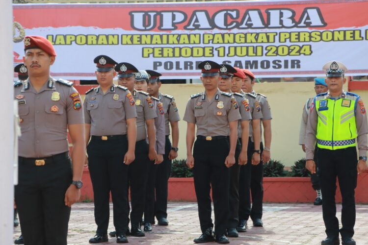 15 Personil Bintara Polres Samosir Naik Pangkat