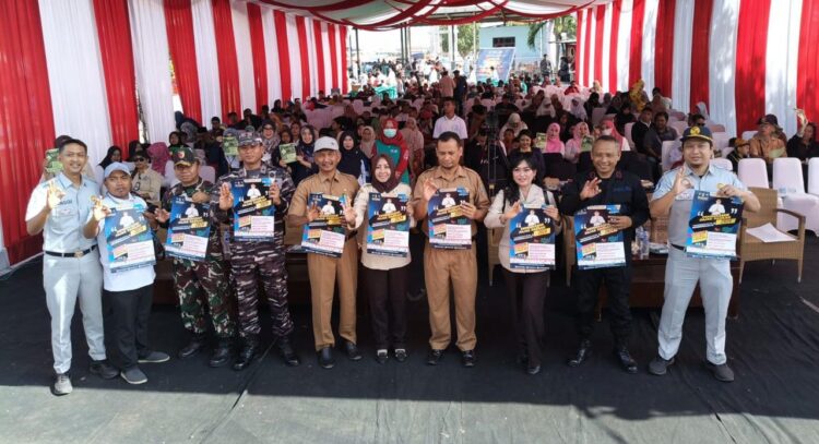 Sosialisasi Pembebasan Pajak Daerah Pajak Daerah 2024 di Festival Nelayan Petik Laut Muncar