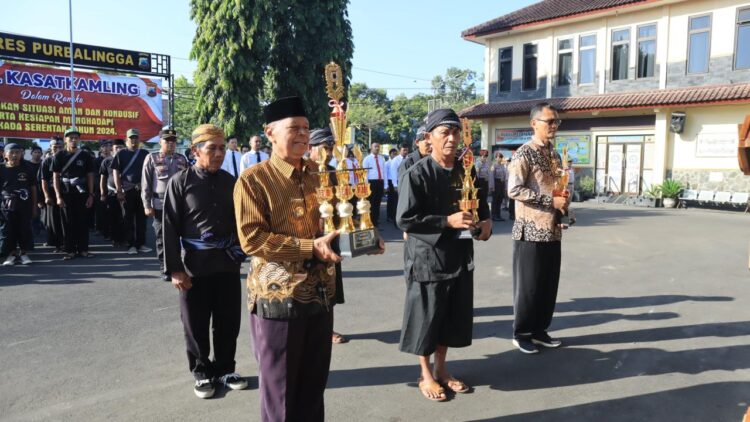 Polres Purbalingga Gelar Apel Kasat Kamling dan Penyerahan Penghargaan Lomba Satkamling
