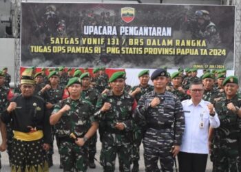 Danrem 031/WB Pimpin Upacara Pemberangkatan Satgas Yonif 131/BRS Pamtas RI – PNG Statis Prov. Papua 2024