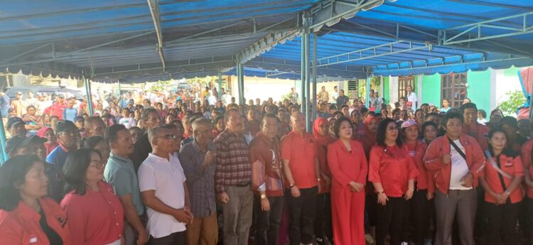 Warga Kecamatan Purbatua Ingin Satika Simamora – Sarlandy Hutabarat Lanjutkan Program Pembangunan Mantan Bupati Nikson Nababan