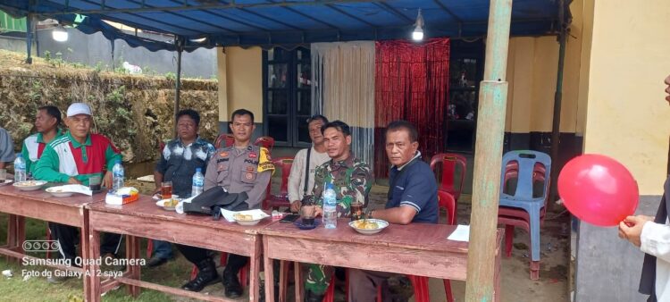 Semarakkan Peringatan HUT Kemerdekaan RI ke 79 Babinsa Bersama Babinkamtikmas Hadiri Perlombaan Rakyat