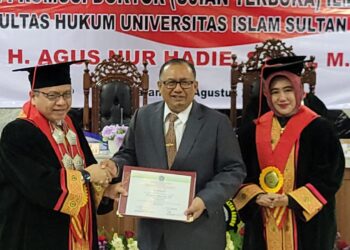 Sekda Banyumas Berhasil Raih Doktor di Unisula Semarang, Kaji Parkir Berbasis Nilai Keadilan