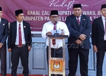 KPUD Padang Lawas Utara Menerima Pendaftaran Pasangan H Resky Basah Harahap (H Obon) – H Basri Harahap (Horas) , Calon Bupati – Wakil Bupati Paluta Periode 2024-2029