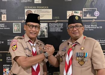 Sekda Banyumas Agus Nur Hadie Terima Lencana Melati Dari Kwartir Nasional