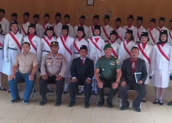 30 Siswa Paskibra Kecamatan Siatas Barita Resmi Dikukuhkan