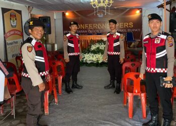 Hari Pertama Pengamanan Pendaftaran Pasangan Calon Kepala Daerah Kab.Samosir