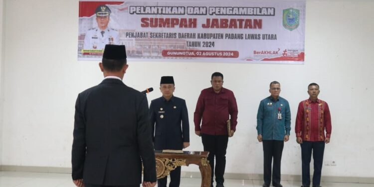 Pj. Bupati Padang Lawas Utara Melantik Makmur Harahap ST., MM., Menjadi Pj.Sekretaris Daerah