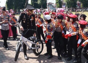 Raih Juara 1, Polisi Cilik dapat Hadiah Sepeda dari Kapolres Purbalingga